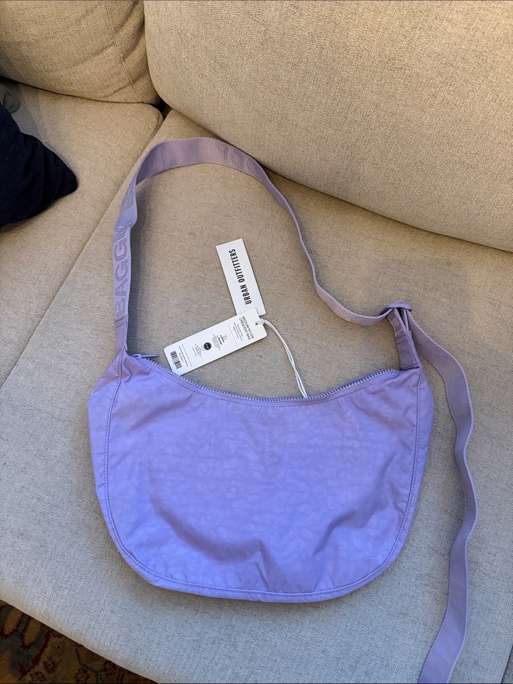 BAGGU x My Melody Medium Crescent Nylon Bag - Picture 4 of 4